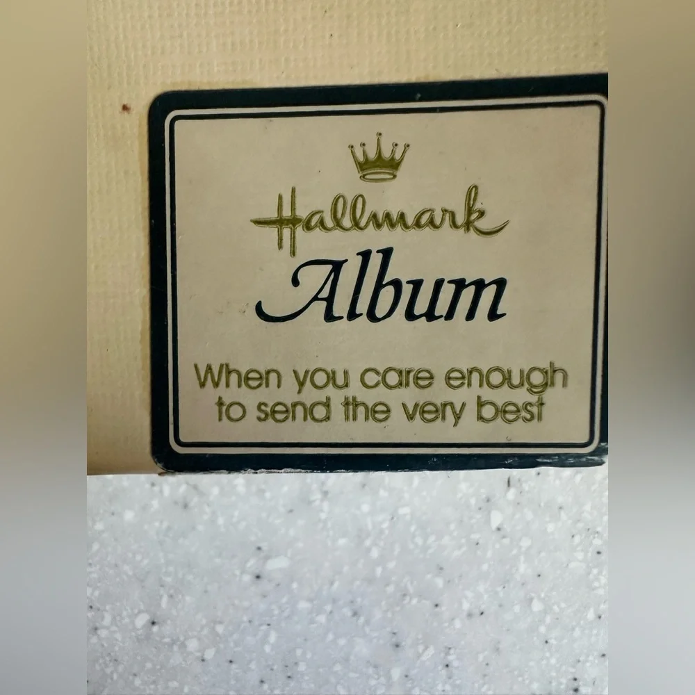 Vintage Hallmark Betsy Clark Square Photo Album Holds 20 Photos. 1977
